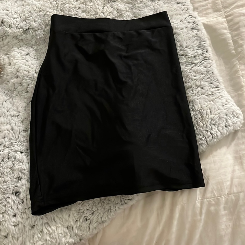 Ruffled butt skirt